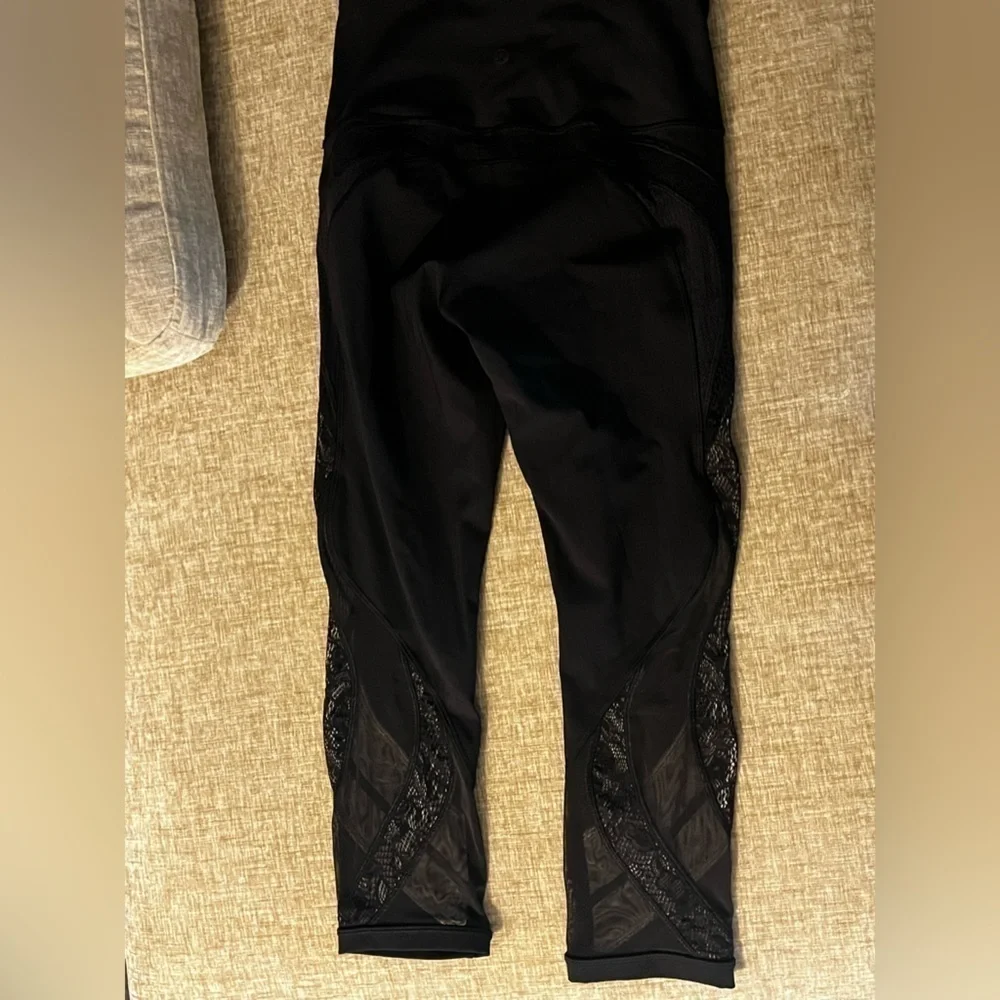 Lululemon Lace leg Leggings